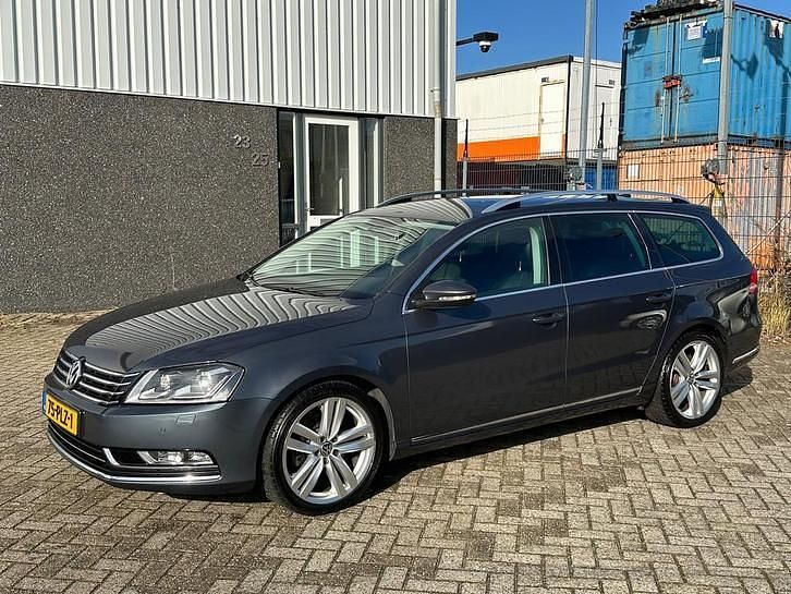 Occasion VW Passat Highline 211 PK (155 kW) 2011 Grijs Stationwagen