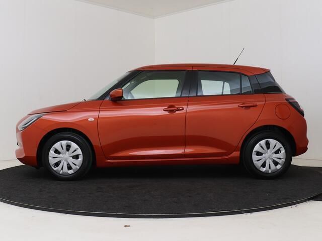 Occasion Suzuki Swift Comfort 83 PK (61 kW) 2024 Oranje metallic Hatchback