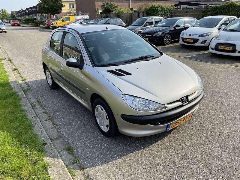 Occasion Peugeot 206 88 PK (64 kW) 2005 Sedan