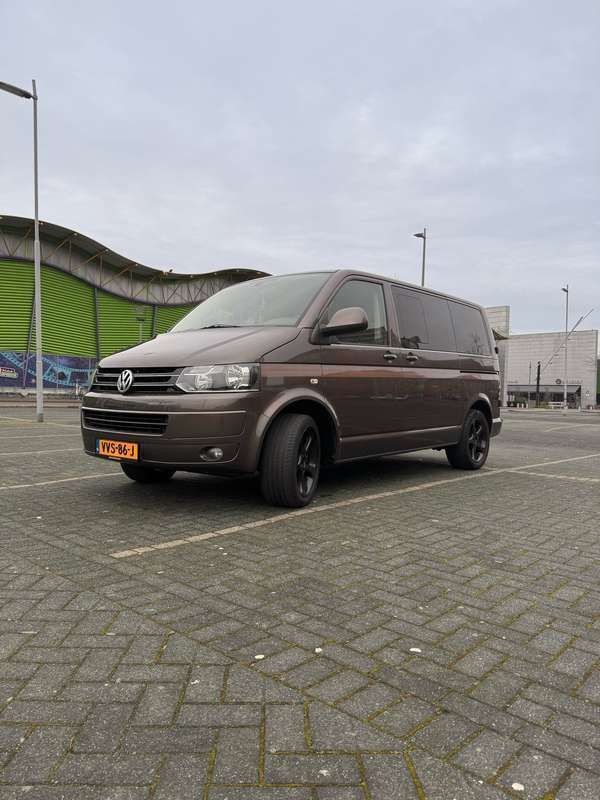 Brons Gebruikt 2010 VW T5 Comfortline Van | € 12.999 (Goede deal) - Afbeelding 1/4