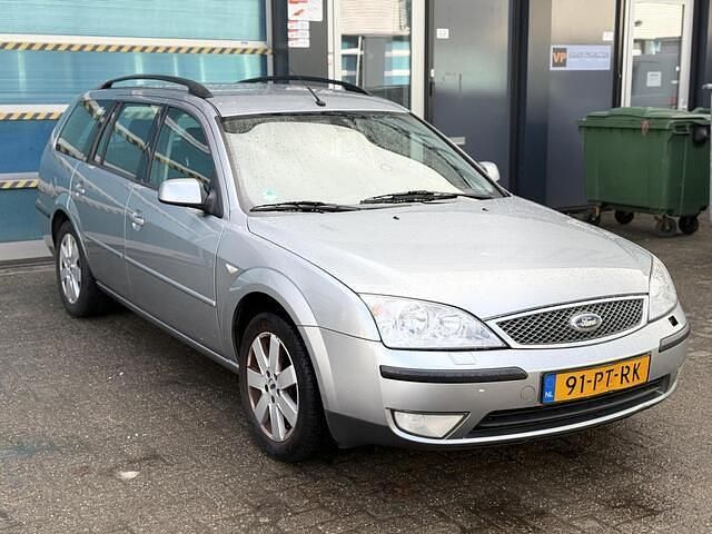 Occasion Ford Mondeo Futura 110 PK (80 kW) 2004 Grijs Stationwagen