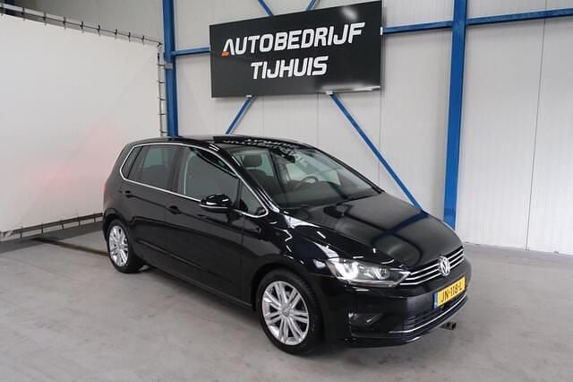 Zwart Gebruikt 2015 VW Golf Sportsvan Highline MPV | € 13.950 (Eerlijke prijs) - Afbeelding 1/4