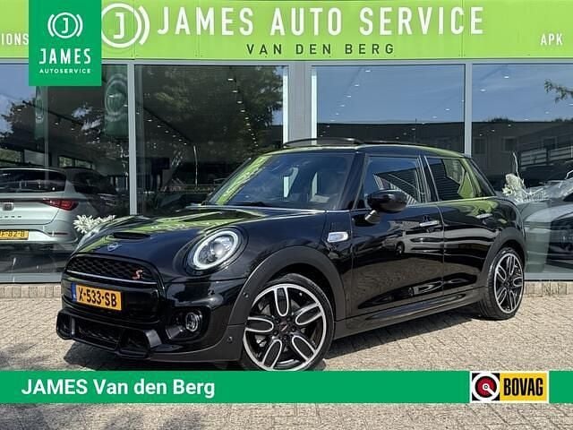 Zwart Gebruikt 2020 Mini Cooper S Hatchback | € 28.450 (Eerlijke prijs) - Afbeelding 1/4