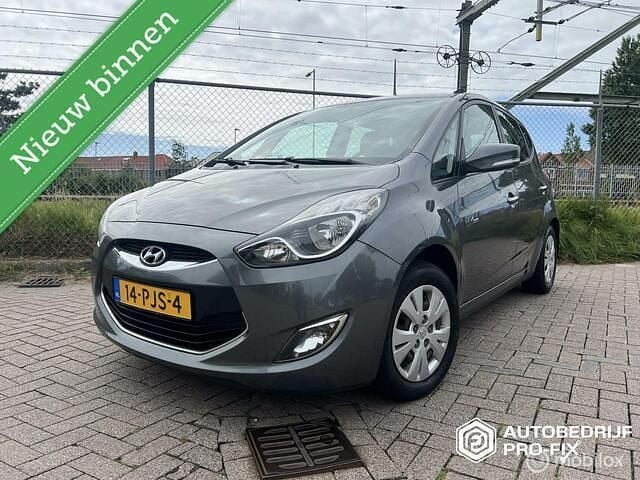 Grijs Gebruikt 2011 Hyundai ix20 MPV | € 3.950 (Eerlijke prijs) - Afbeelding 1/4