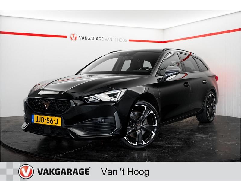 Zwart Gebruikt 2022 Cupra Leon VZ Stationwagen | € 23.944 (Goede deal) - Afbeelding 1/4