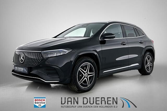 Zwart Gebruikt 2024 Mercedes EQA350 AMG line SUV | € 48.950 - Afbeelding 1/4