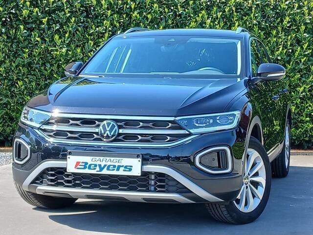 Zwart Gebruikt 2024 VW T-Roc Style SUV | € 29.500 (Super prijs) - Afbeelding 1/4