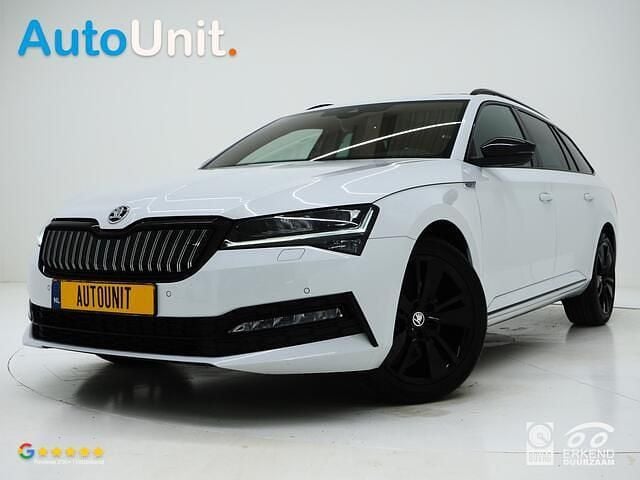 Wit Gebruikt 2021 Skoda Superb SportLine Stationwagen | € 25.840 (Eerlijke prijs) - Afbeelding 1/4