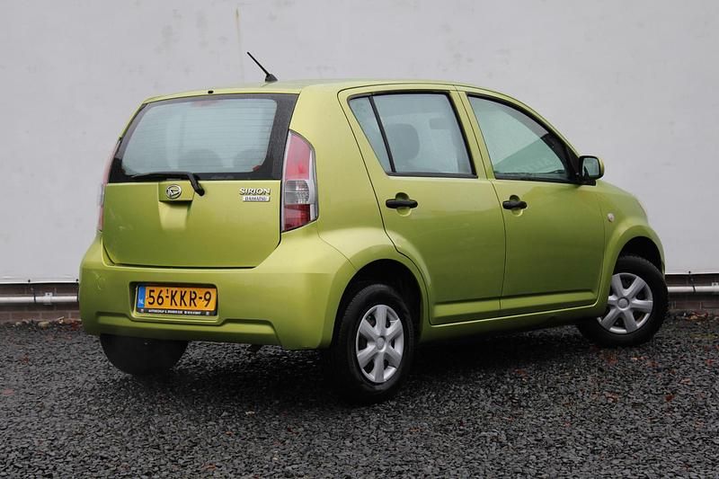 Occasion Daihatsu Sirion 69 PK (50 kW) 2009 Groen Hatchback