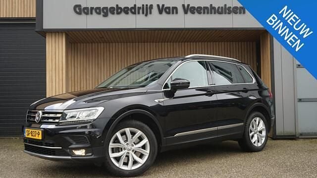 Zwart Gebruikt 2018 VW Tiguan Highline SUV | € 25.900 (Super prijs) - Afbeelding 1/4