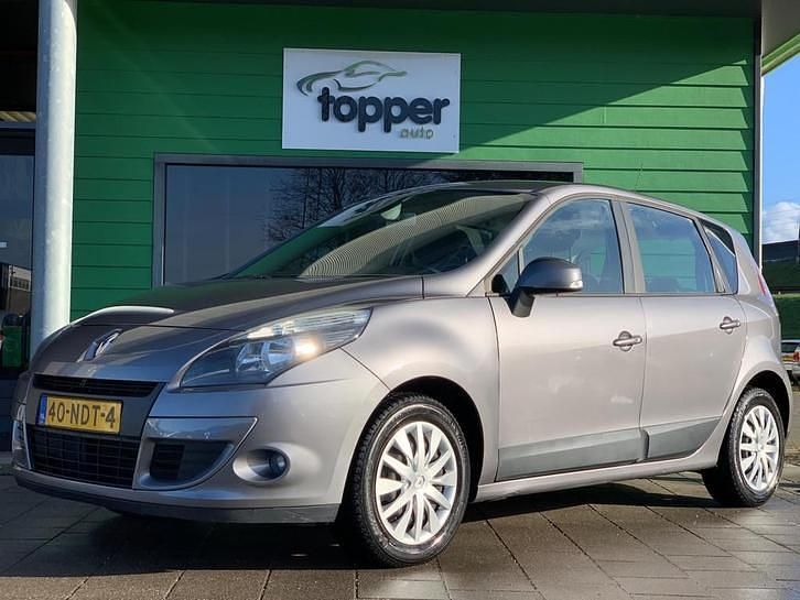 Grijs Gebruikt 2010 Renault Scénic III Expression MPV | € 4.445 (Goede deal) - Afbeelding 1/4