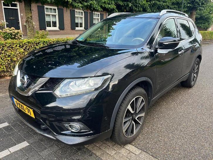 Zwart (metallic) Gebruikt 2014 Nissan X-Trail SUV | € 9.950 (Goede deal) - Afbeelding 1/4