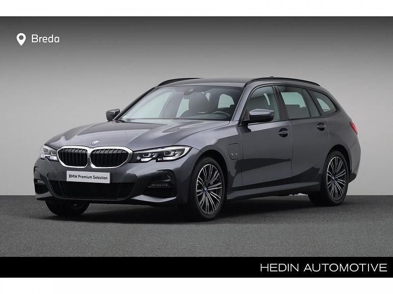 Occasion BMW 330e Executive 184 PK (135 kW) 2022 Grijs Stationwagen