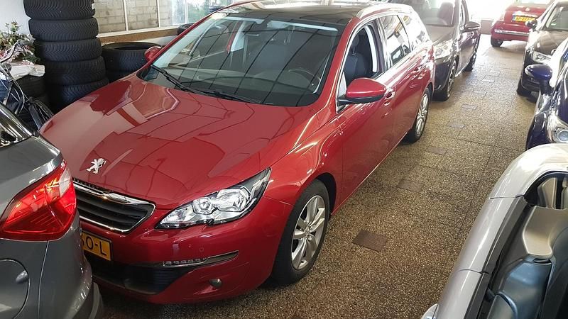 Occasion Peugeot 308 SW 2015 Rood Stationwagen