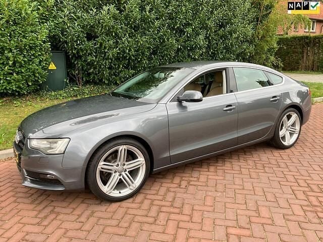 Grijs Gebruikt 2012 Audi A5 Sportback Proline Hatchback | € 8.250 (Eerlijke prijs) - Afbeelding 1/4