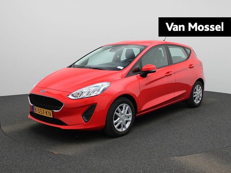 Rood Occasion 2021 Ford Fiesta Hatchback | € 10.945 (Super prijs) - Afbeelding 1/4