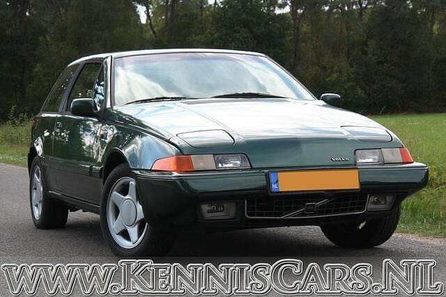 Groen Gebruikt 1994 Volvo 480 Coupé | € 7.750 - Afbeelding 1/4