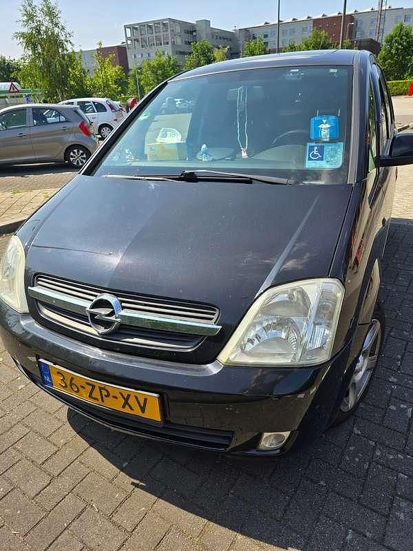 Zwart Gebruikt 2003 Opel Meriva Cosmo MPV | € 1.200 (Eerlijke prijs) - Afbeelding 1/4