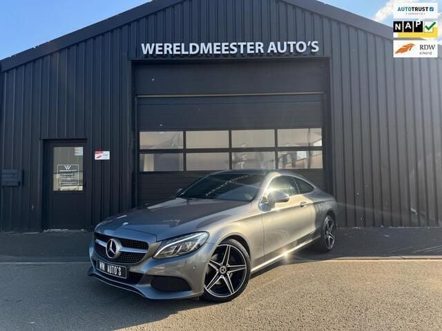 Grijs Gebruikt 2017 Mercedes C220 Business Coupé | € 19.995 (Goede deal) - Afbeelding 1/4