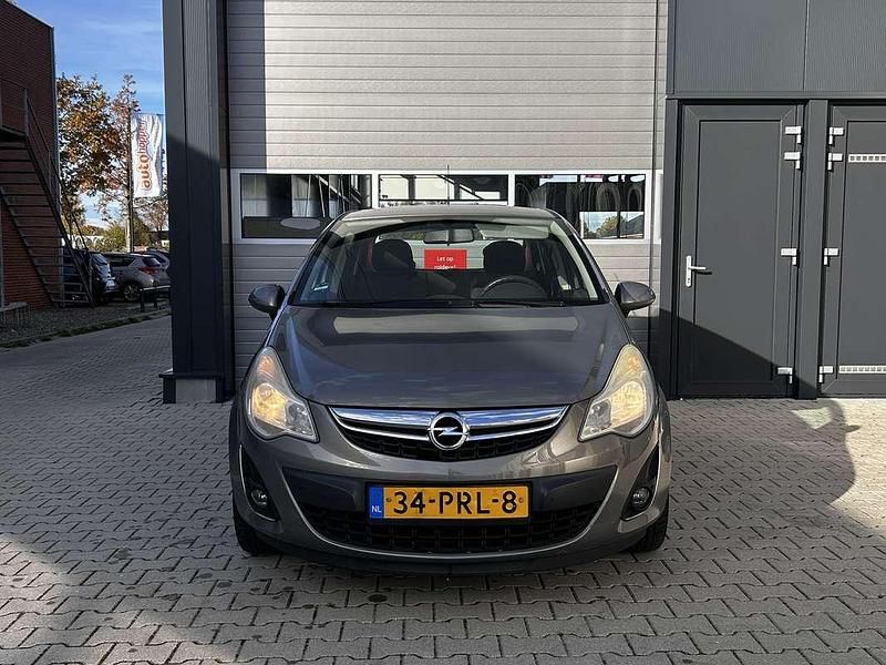 Occasion Opel Corsa Edition 86 PK (63 kW) 2011 Bruin Hatchback