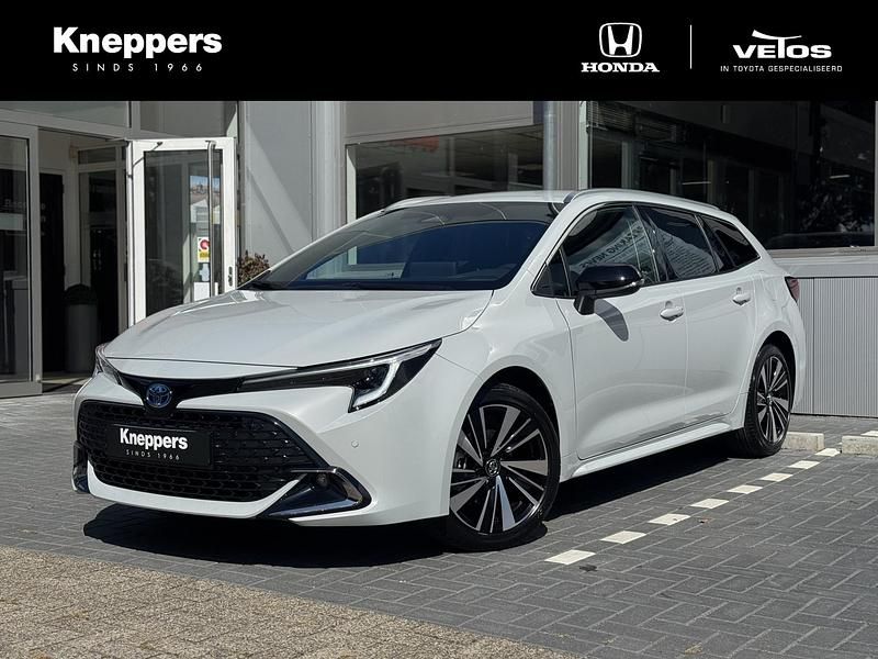 Grijs Nieuw 2025 Toyota Corolla Hybrid Stationwagen | € 36.900 - Afbeelding 1/4
