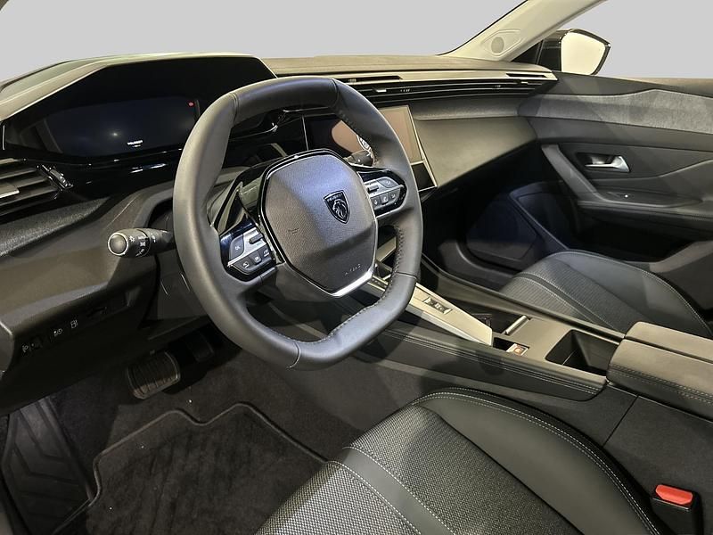 Occasion Peugeot 308 Allure 181 PK (133 kW) 2024 Zwart, metallic lak Hatchback