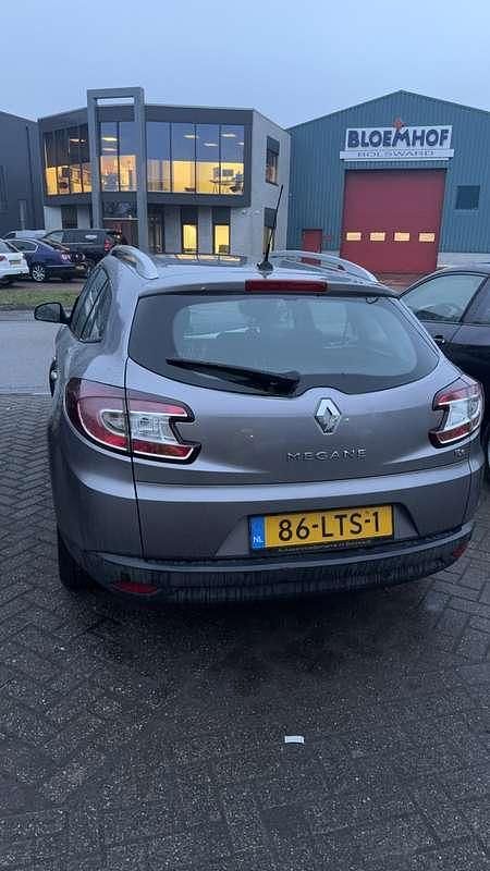 Occasion Renault Mégane GrandTour Dynamique 131 PK (96 kW) 2010 Grijs Stationwagen