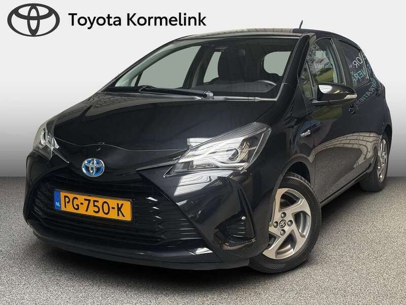 Zwart, metallic lak Gebruikt 2017 Toyota Yaris Hybrid Hatchback | € 15.950 (Eerlijke prijs) - Afbeelding 1/4