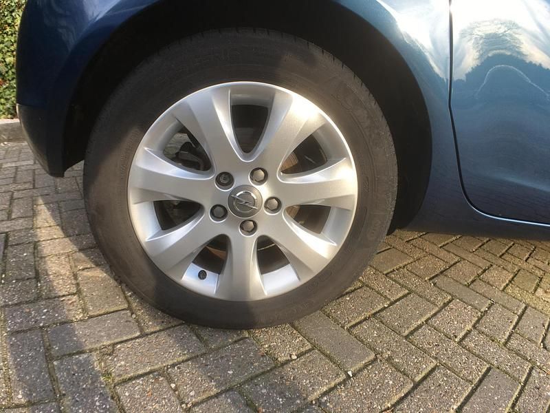 Occasion Opel Meriva Cosmo 142 PK (104 kW) 2015 Blauw MPV