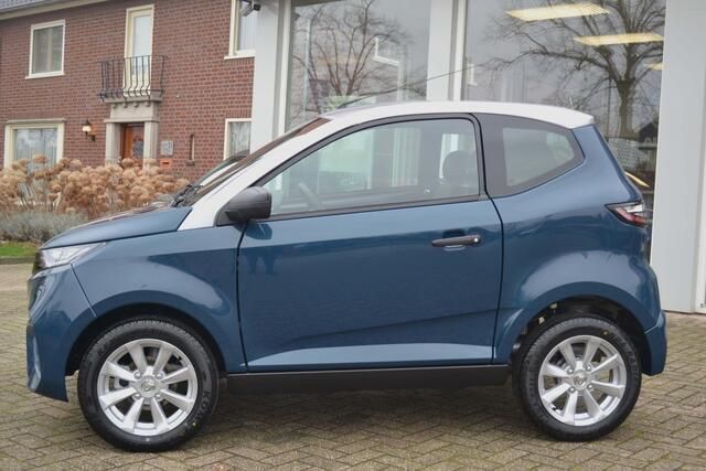 Occasion Aixam City Pack 2024 Blauw, metallic lak Hatchback