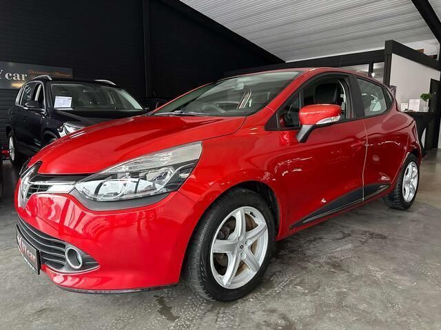 Rood Gebruikt 2016 Renault Clio IV Sedan | € 12.400 (Eerlijke prijs) - Afbeelding 1/4