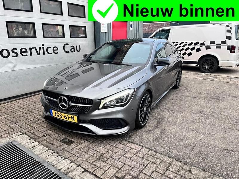 Grijs Gebruikt 2019 Mercedes CLA180 Shooting Brake AMG Stationwagen | € 19.950 (Eerlijke prijs) - Afbeelding 1/4