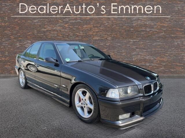 Zwart, metallic lak Gebruikt 1994 BMW 318 M Sport Sedan | € 23.950 - Afbeelding 1/4