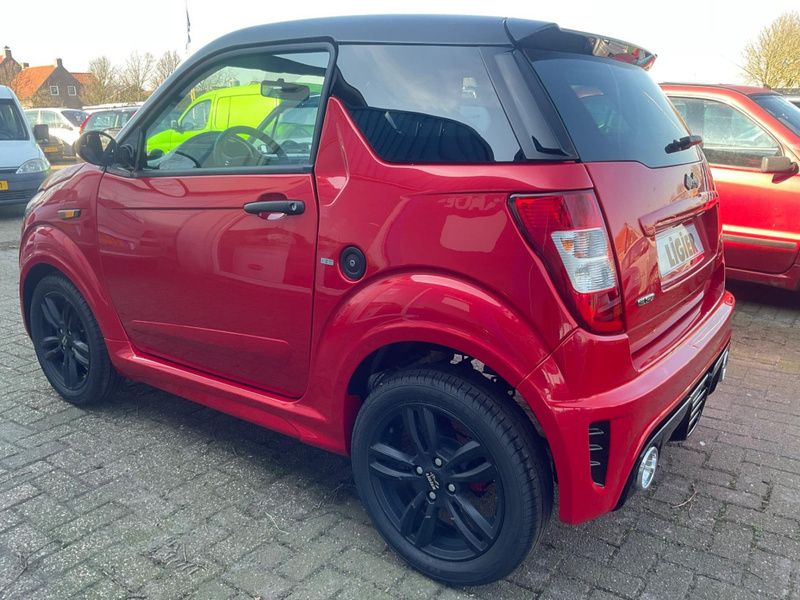 Occasion Ligier JS50 492 PK (361 kW) 2022 Rood Hatchback