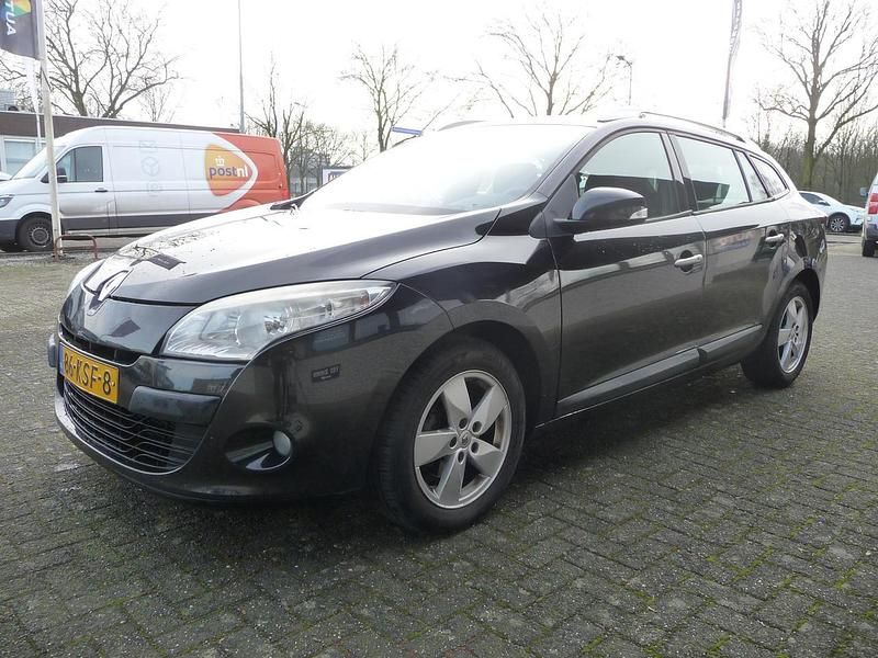 Occasion Renault Mégane GrandTour Dynamique 90 PK (66 kW) 2010 Zwart Stationwagen
