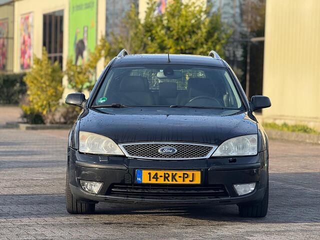 Occasion Ford Mondeo Futura 146 PK (107 kW) 2005 Zwart Stationwagen