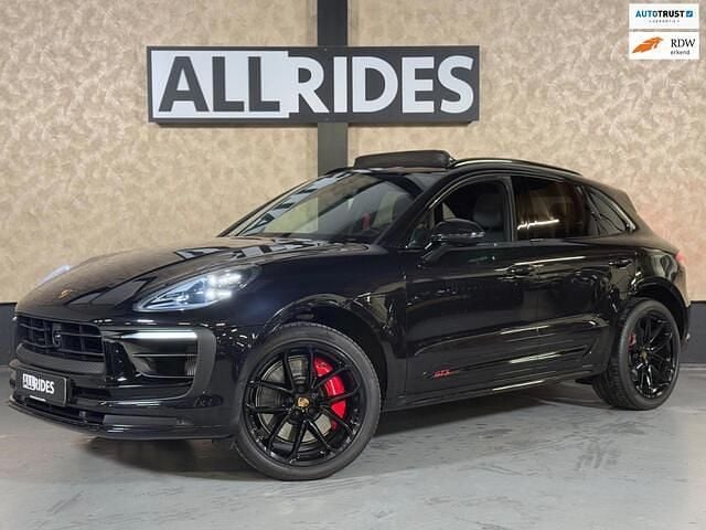 Zwart (metallic) Occasion 2022 Porsche Macan Sport SUV | € 94.950 (Eerlijke prijs) - Afbeelding 1/4