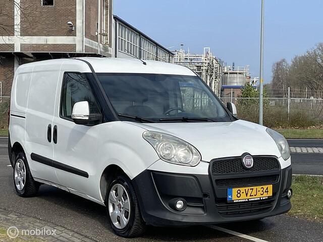 Overige Gebruikt 2012 Fiat Doblò MPV | € 3.850 (Iets duurder) - Afbeelding 1/4