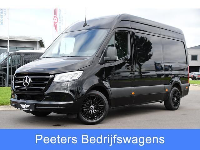 Zwart Gebruikt 2021 Mercedes Sprinter Edition Van | € 36.995 (Eerlijke prijs) - Afbeelding 1/4