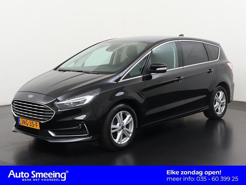 Zwart Gebruikt 2022 Ford S-MAX Titanium MPV | € 36.740 - Afbeelding 1/4