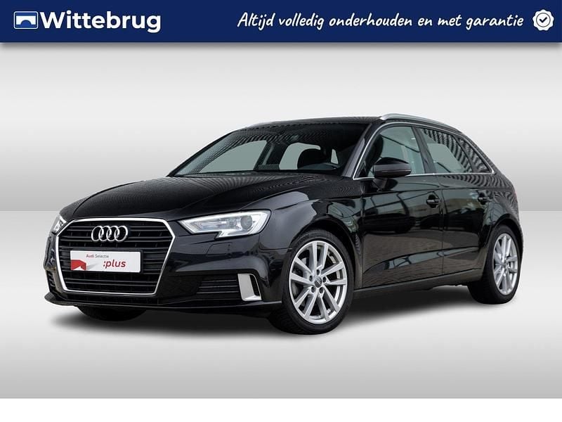 Zwart Occasion 2020 Audi A3 Sportback Advanced Hatchback | € 19.950 (Eerlijke prijs) - Afbeelding 1/2