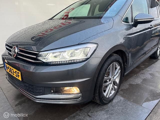 Occasion VW Touran Highline 150 PK (110 kW) 2019 Grijs MPV