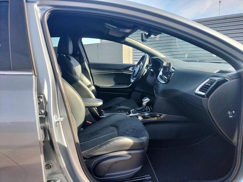 Occasion Kia ProCeed GT-Line 160 PK (117 kW) 2023 Grijs, metallic lak Hatchback