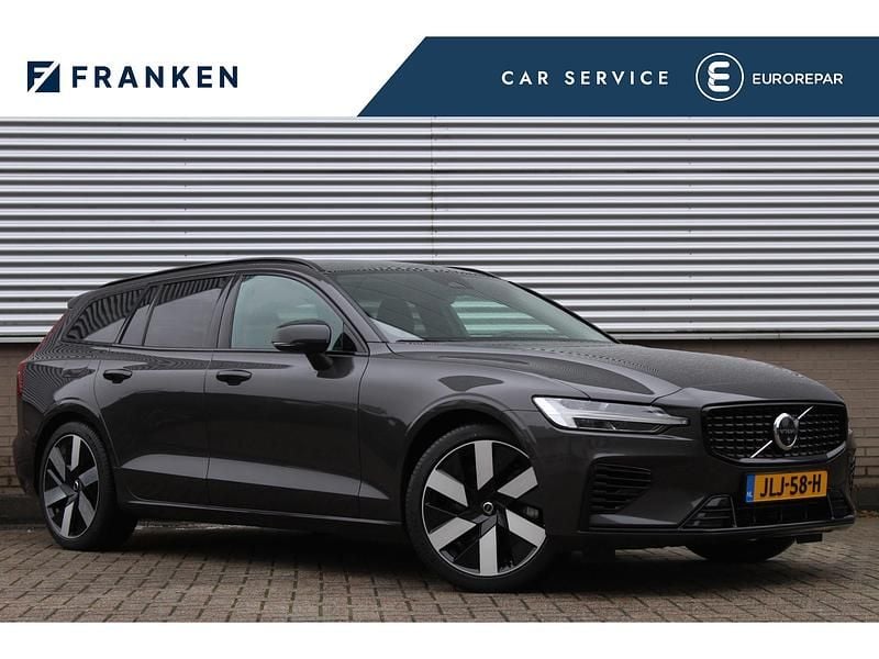 Grijs (metallic) Occasion 2025 Volvo V60 Plus Stationwagen | € 43.400 (Eerlijke prijs) - Afbeelding 1/4
