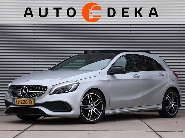 Grijs Gebruikt 2017 Mercedes A160 Ambition Hatchback | € 16.950 (Eerlijke prijs) - Afbeelding 1/4