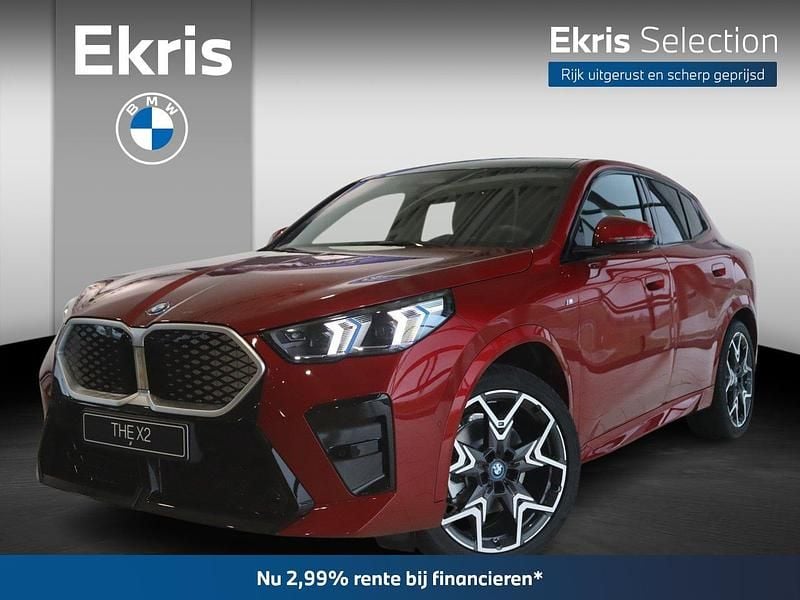 Rood Gebruikt 2025 BMW iX2 M Sport SUV | € 59.900 (Super prijs) - Afbeelding 1/4