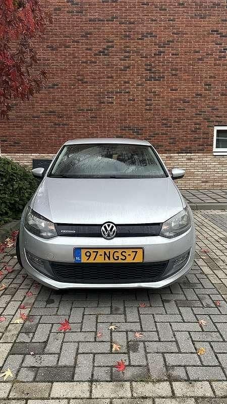 Gebruikt 2010 VW Polo Sedan | € 3.250 (Goede deal) - Afbeelding 1/4