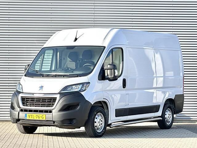 Wit Gebruikt 2023 Peugeot Boxer Van | € 18.750 (Goede deal) - Afbeelding 1/4