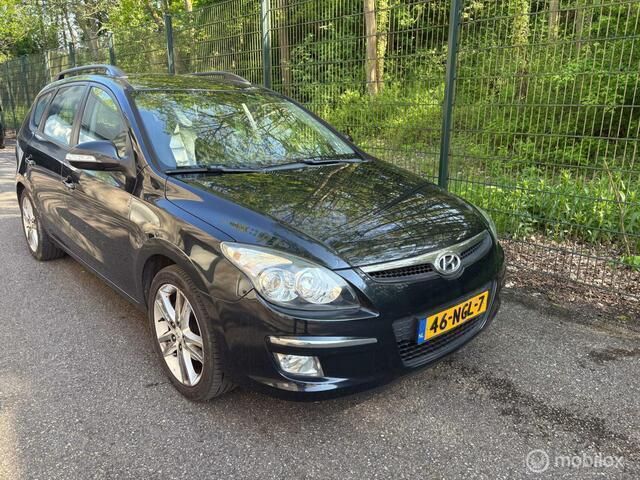 Zwart Gebruikt 2010 Hyundai i30 Stationwagen | € 4.250 (Eerlijke prijs) - Afbeelding 1/4