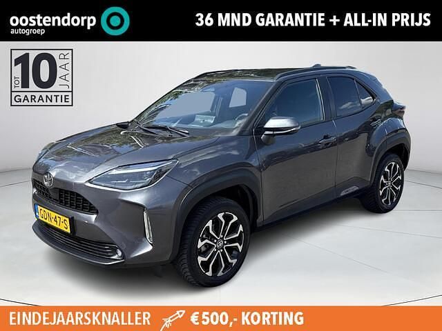 Grijs Gebruikt 2024 Toyota Yaris Cross Edition SUV | € 28.850 (Duur) - Afbeelding 1/4